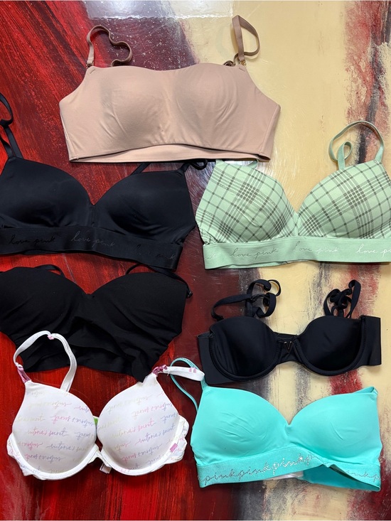 Victoria's Secret Other - Lot of 7 Victoria’s secret/Pink bras - smaller sizes